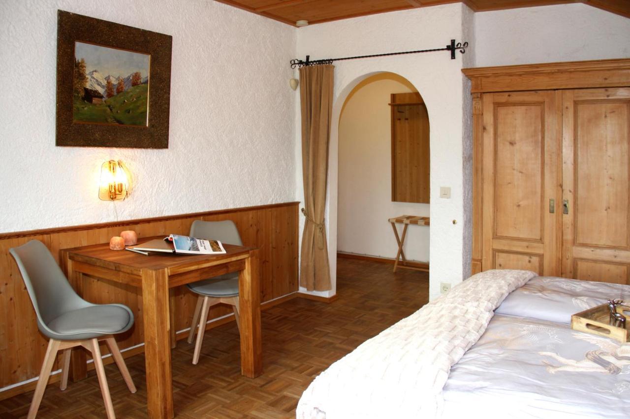 Trettachblick Ferienwohnungen Oberstdorf Bagian luar foto