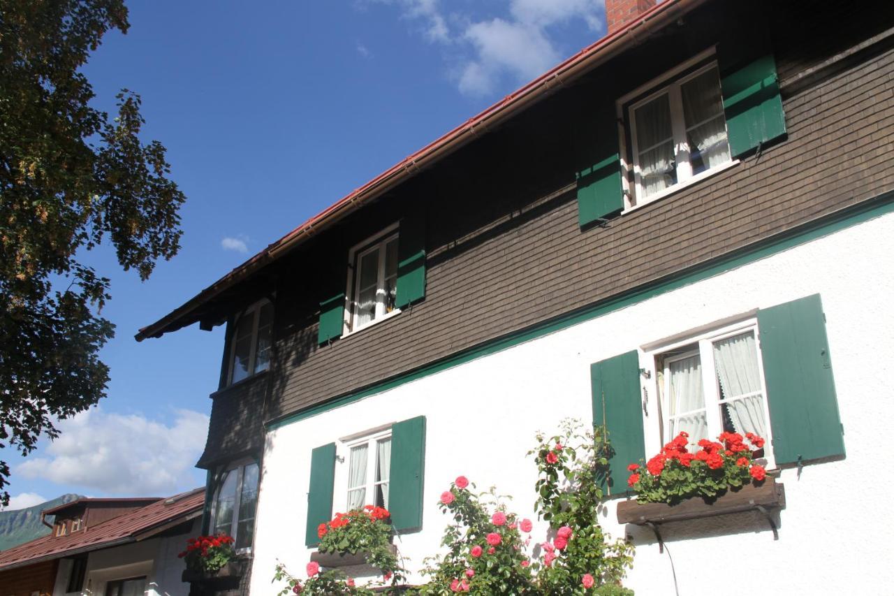 Trettachblick Ferienwohnungen Oberstdorf Bagian luar foto